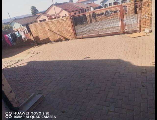 2 BEDROOM HOUSE FOR SALE IN KLIPFONTEIN VIEW
